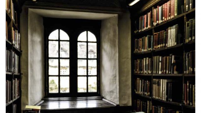 Window inside Corpus college library